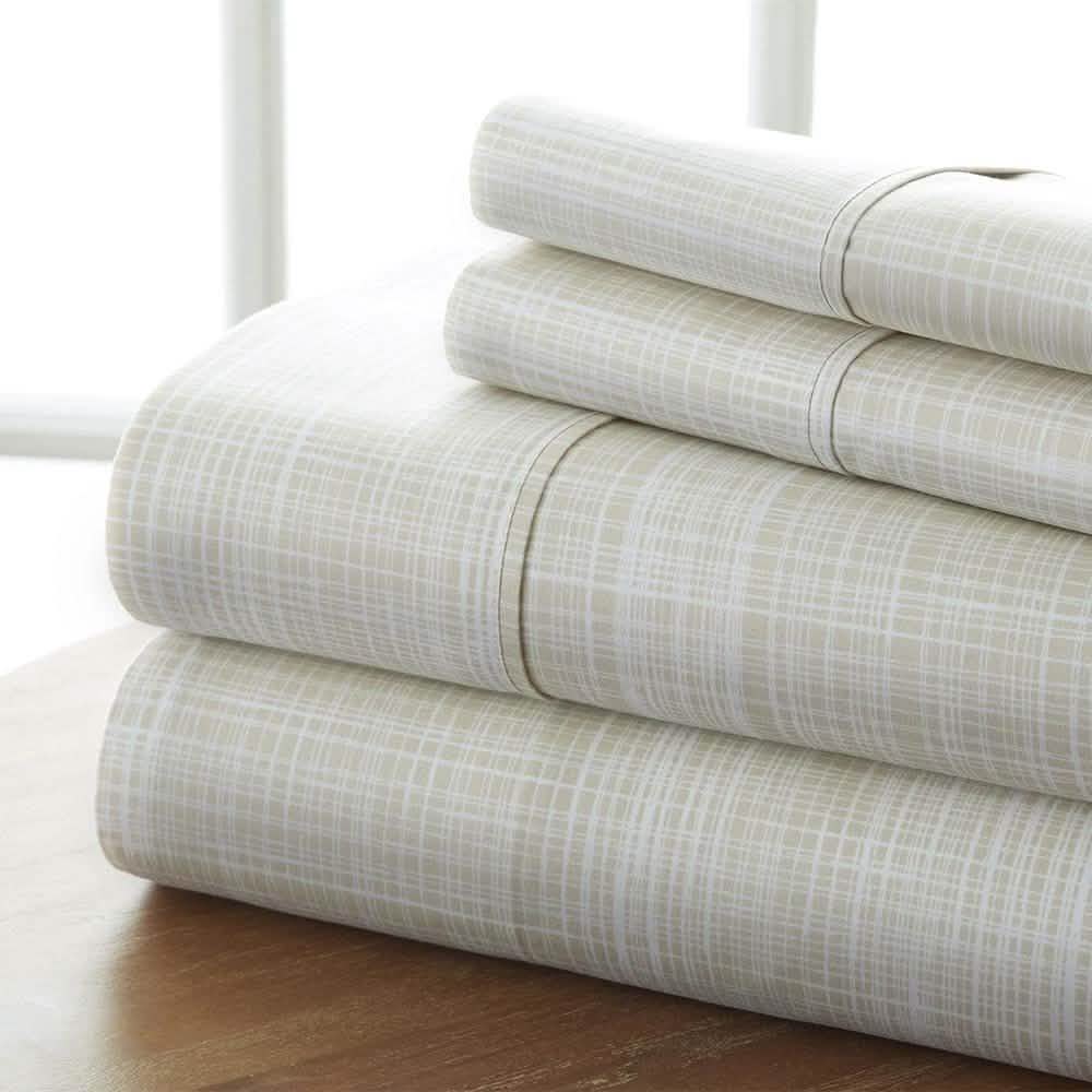 4-Piece Set: Thatch Patterned Hypoallergenic Deep Pocket Sheet Set