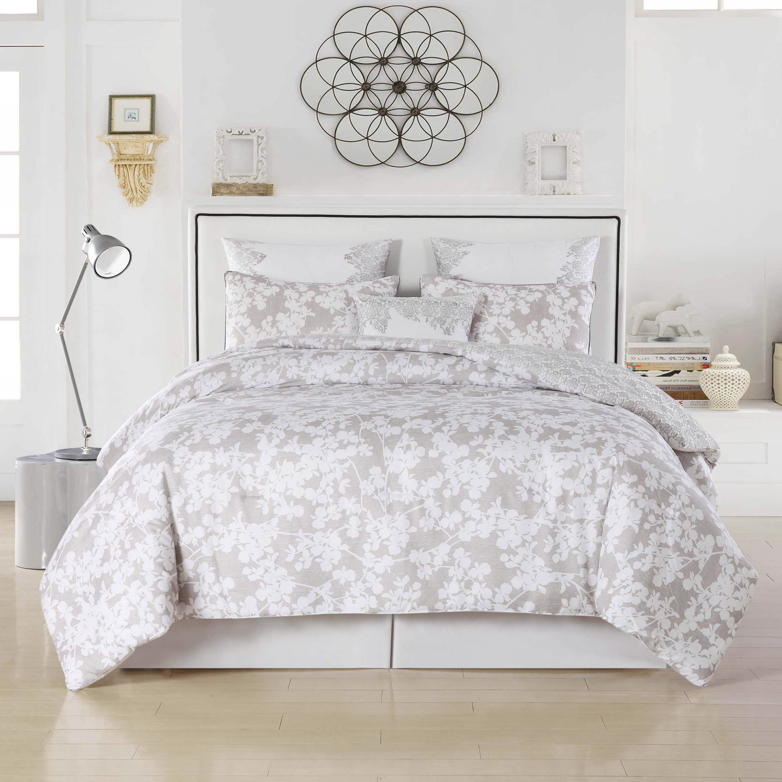 6-Piece: Kensie Oversized Queen Floral Comforter Set