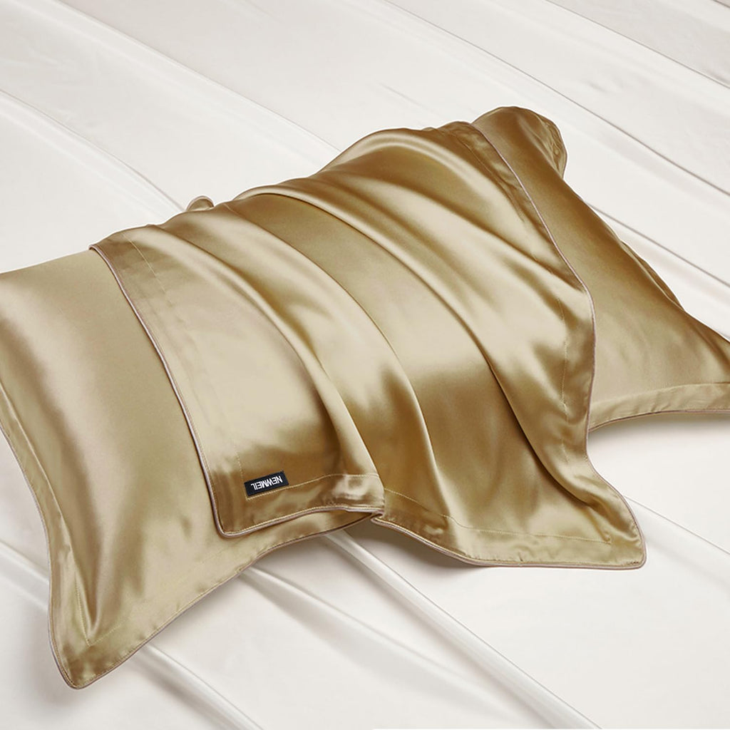 Copper Pillowcase with 100% Copper Oxide Fiber, Prevents Crow's Feet, Forehead Wrinkles, Fine Lines & Hair Smooth, Silk Like Soft Pillow Cover for Mum Daughter Girlfriend (18.5 in × 27.5 in) (2 pcs)