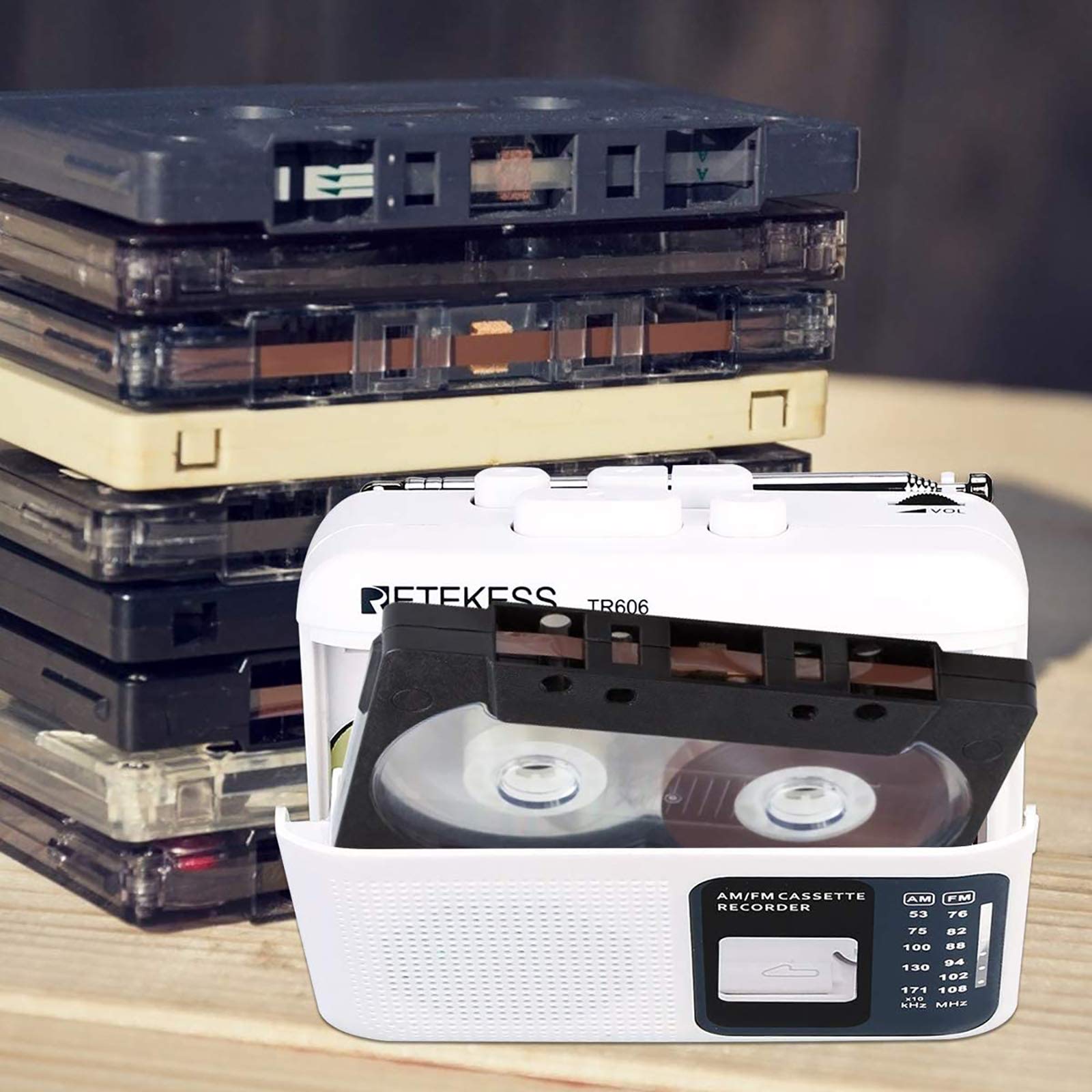 Retekess TR606 Cassette Tape Player, Cassette Player Recorder, Built-in Speaker, AUX/Microphone Jack, Support AUX Line in Record, AM FM Radio, Powered by DC or AA Battery (White)